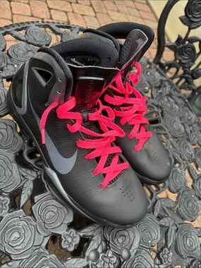 Nike Hyperdunk Basketball Black Mid-Top Sneakers with Bright Pink Laces